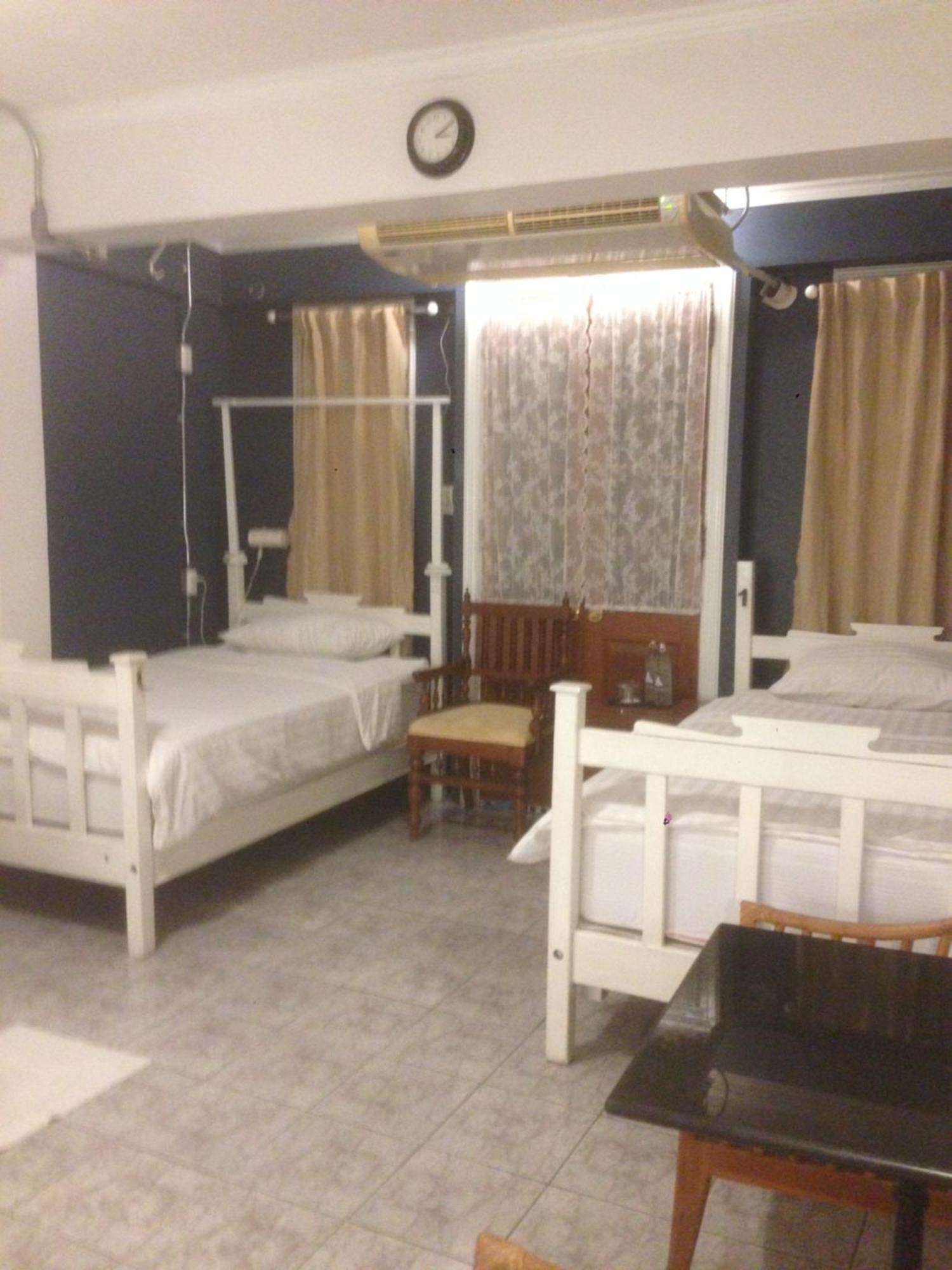 Bed In Town Hostel Chiang Mai Ngoại thất bức ảnh