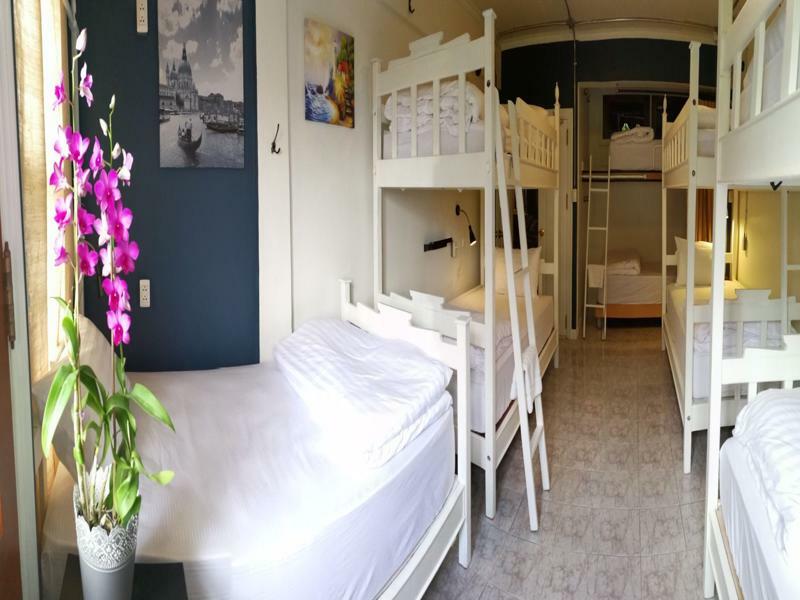 Bed In Town Hostel Chiang Mai Ngoại thất bức ảnh
